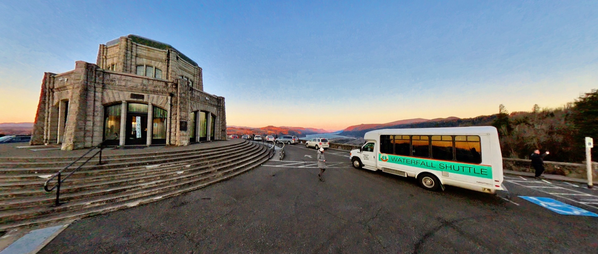 Full Day Multnomah Falls + Columbia River Gorge Tour